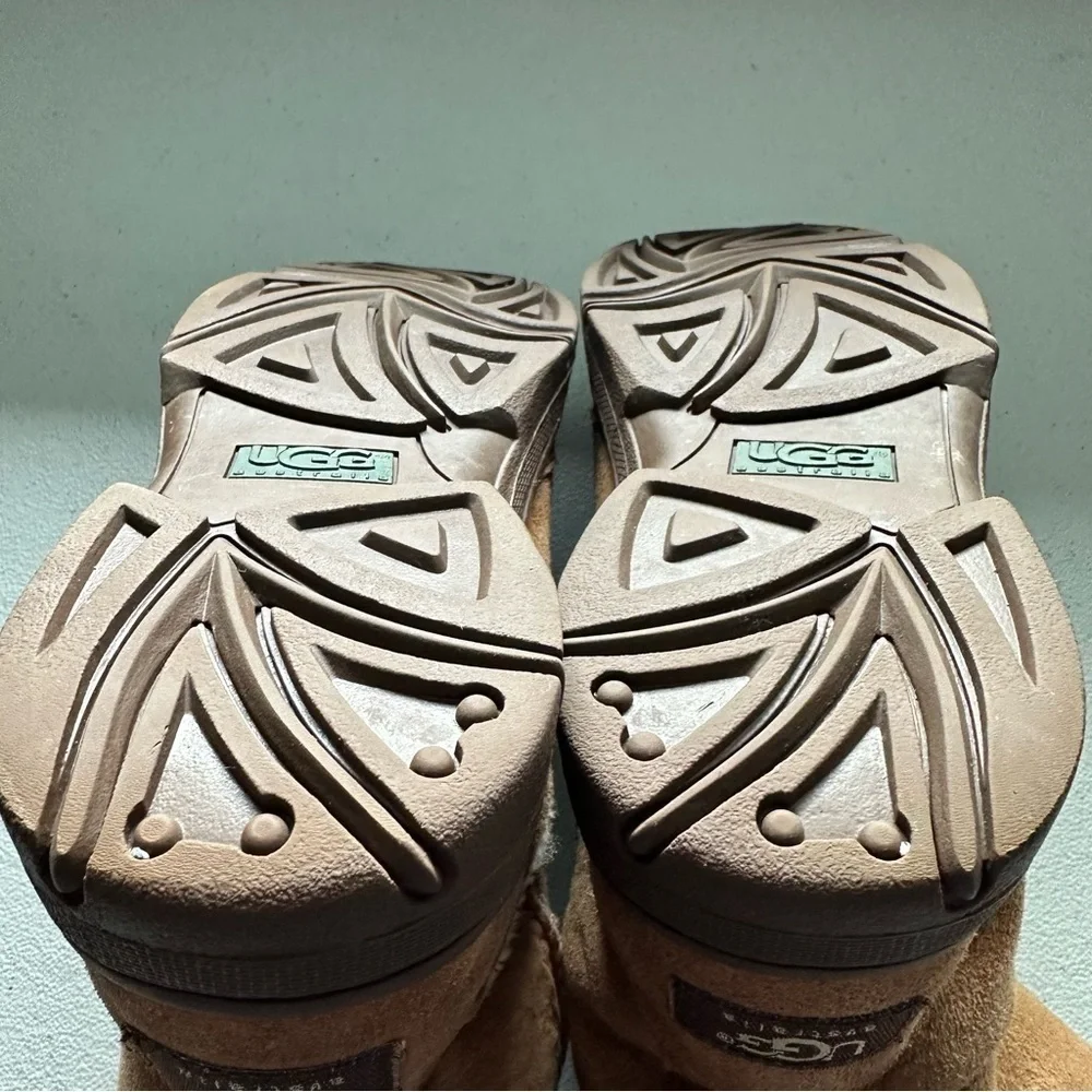 Ugg suede woman’s boots